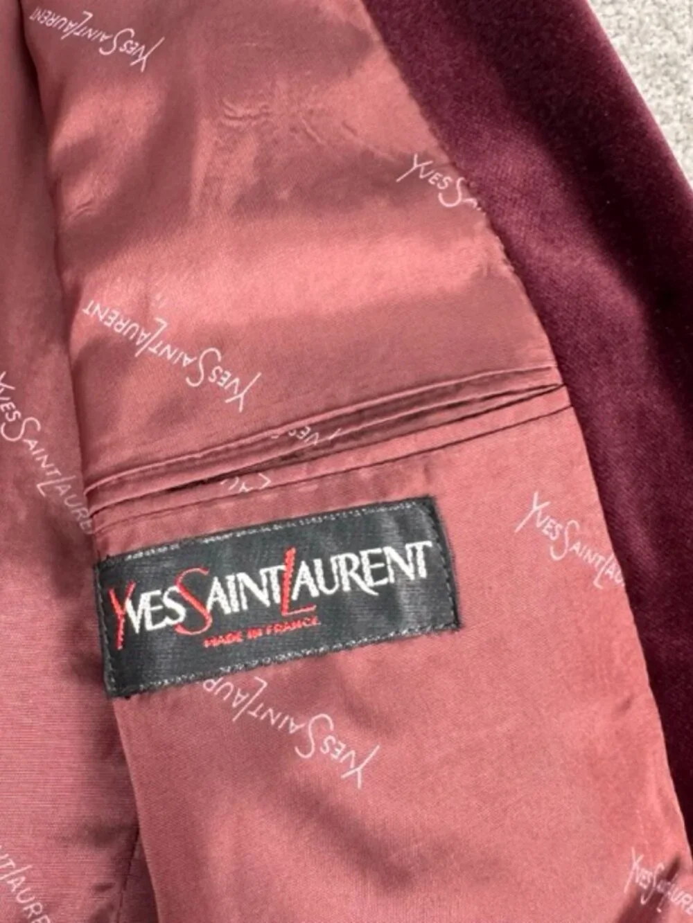 Yves Saint Laurent yves saint